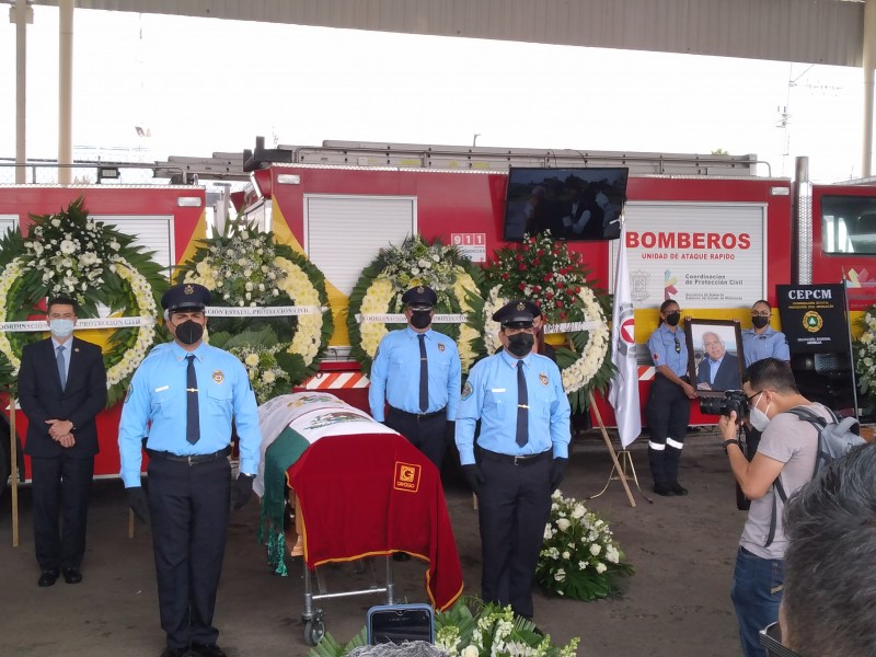 Rinden homenaje a Carlos Mandujano, coordinador de PC Michoacán