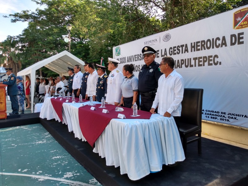 Rinden homenaje a los Niños Héroes de Chapultepec