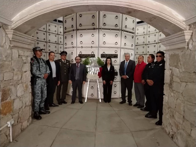 Rinden homenaje a mujeres y  hombres ilustres de Durango