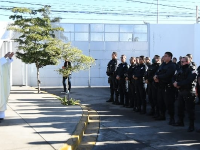 Rinden homenaje a policías caídos de Tlajomulco