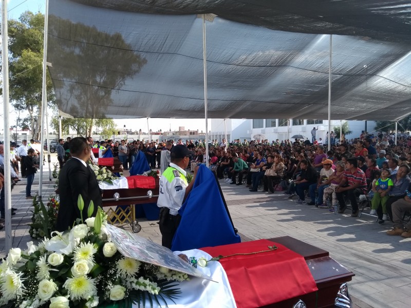 Rinden homenaje póstumo a Policías Viales