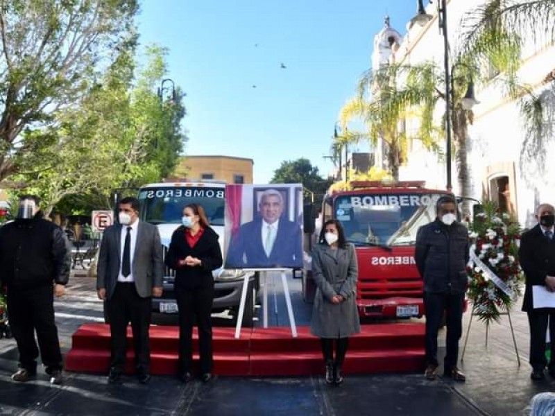 Rinden homenaje póstumo a Vicente García Ramírez