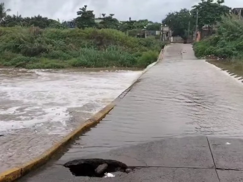 Río las Nutrias alcanza niveles máximos, municipios activan protocolos de emergencia