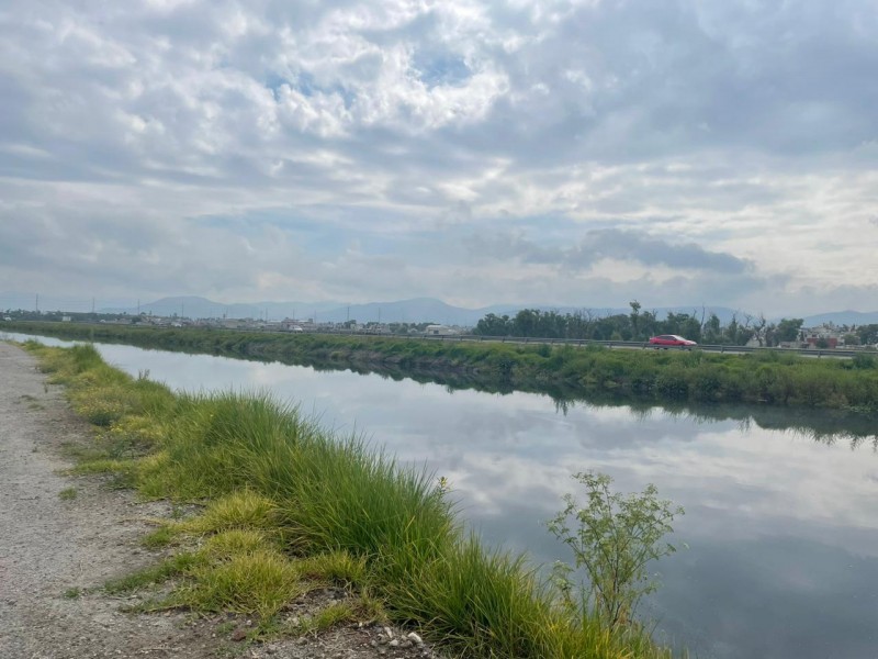 Río Lerma, entre la contaminación y el mal olor