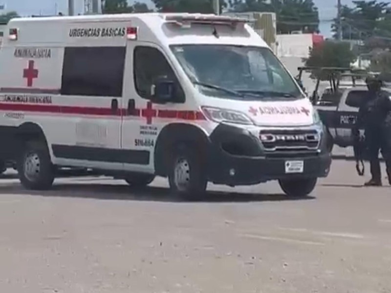 Robacarros resulta herido tras huir en Navolato