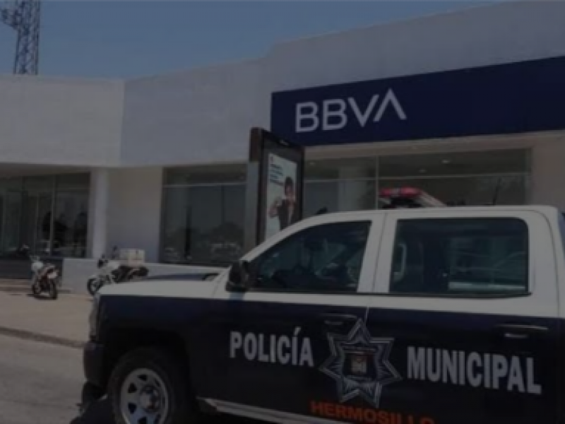 Roban a mujer 280 mil pesos al salir de banco