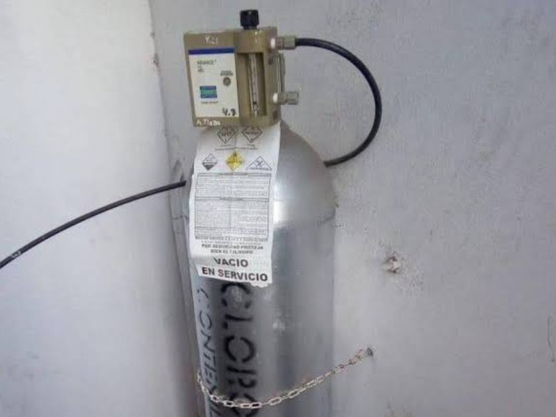 Roban cinco cilindros con gas cloro en Colón; activan alerta estatal