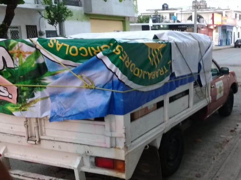 Roban delincuentes camioneta de la UNTA