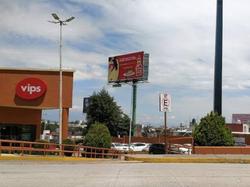 Roban dinero y objetos de valor en VIPS Las Ánimas
