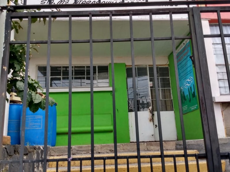 Roban en 5 escuelas del Valle de Toluca
