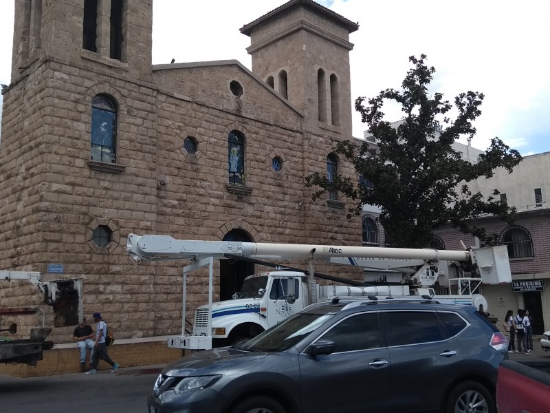 Roban en la Iglesia Católica de la Parroquia.