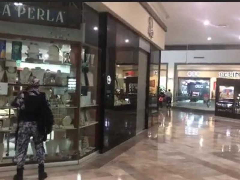 Roban joyería en Plaza de Boca del Río