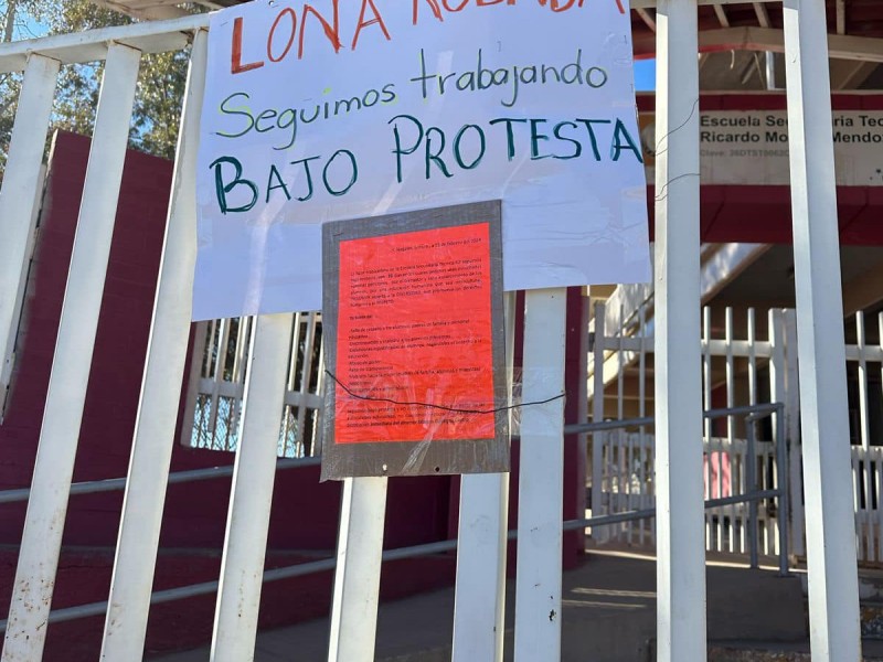 Roban manta, pero se sigue trabajando bajo protesta