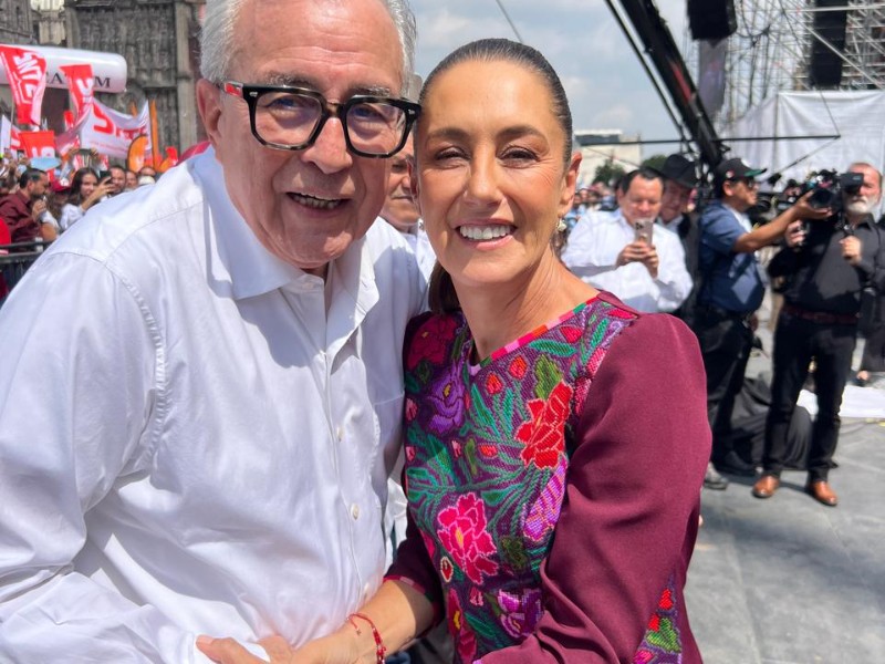 Rocha Moya asiste al primer informe de labores de Claudia Sheinbaum