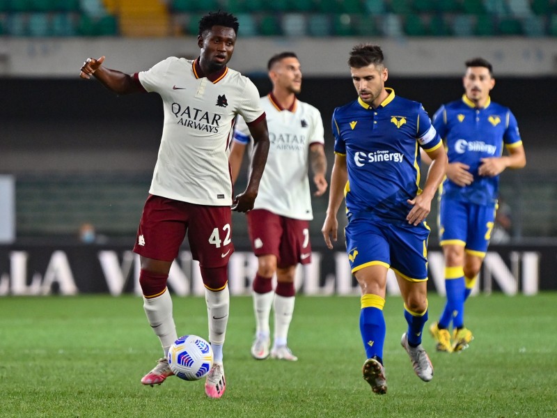 Roma pierde 3-0 por error administrativo contra Verona