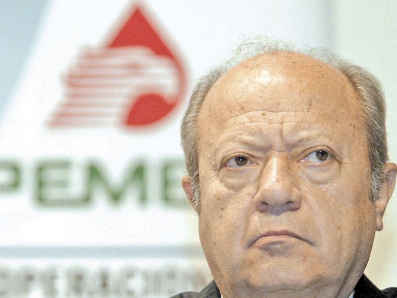 Carlos Romero Deschamps deja de ser trabajador activo de Pemex