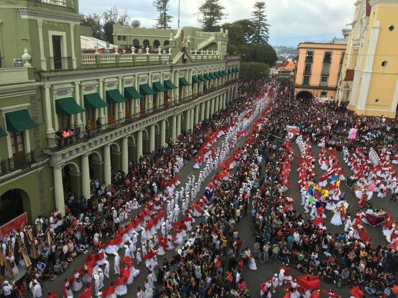 Rompen Récord de La Bamba en Xalapa