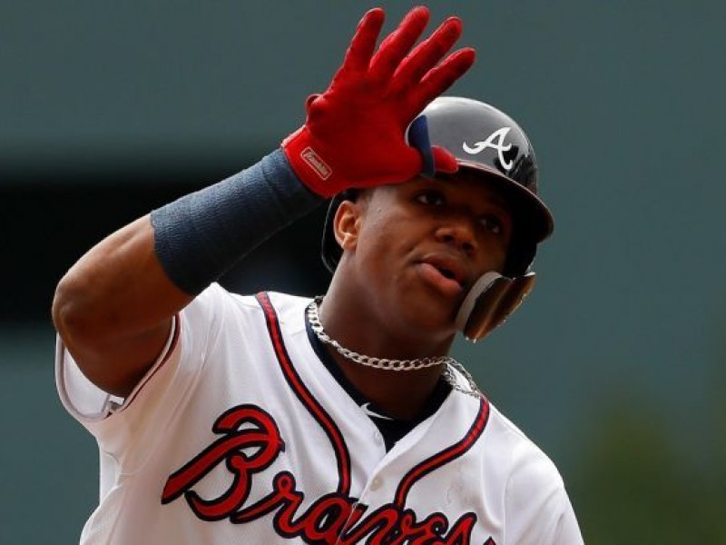 Ronald Acuña Jr. logra récord de jonrones tempraneros