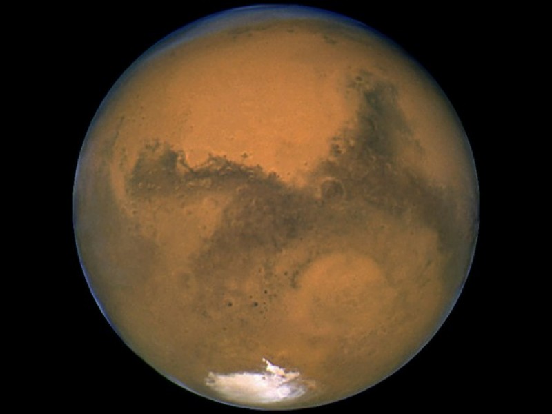 Róver Zhurong encuentra signos de agua en dunas de Marte