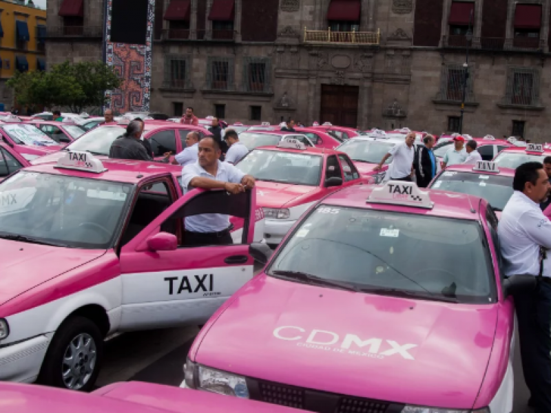 Taxistas ahorcan la CdMx; quieren eliminar apps
