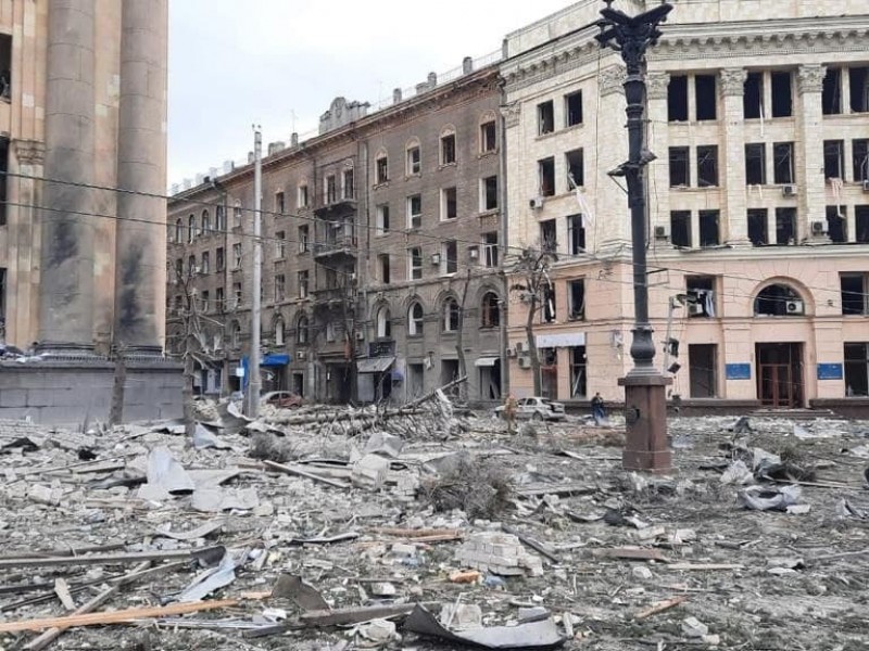Rusia bombardea Járkov, la segunda ciudad más grande de Ucrania