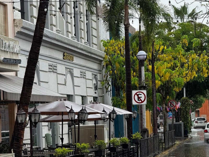 Sábado nublado con temperaturas altas y posibles lluvias para Mazatlán