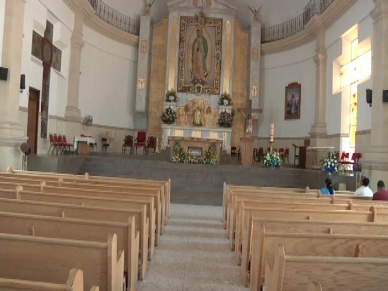 Sacerdote Católico envía mensaje de año nuevo...