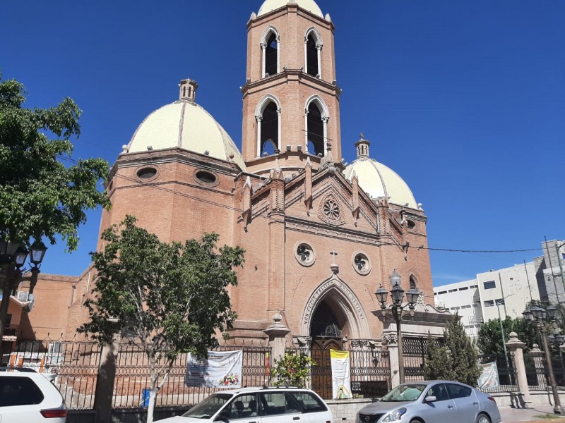 Sacerdotes piden ayuda a los feligreses por cierre de iglesias