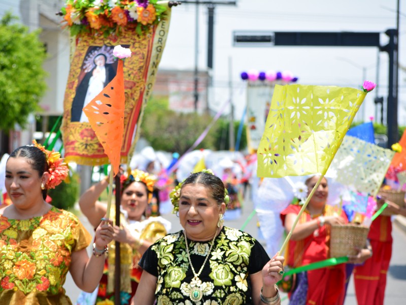 Salamanca celebra XXI Fiesta Istmeña con desfile colorido