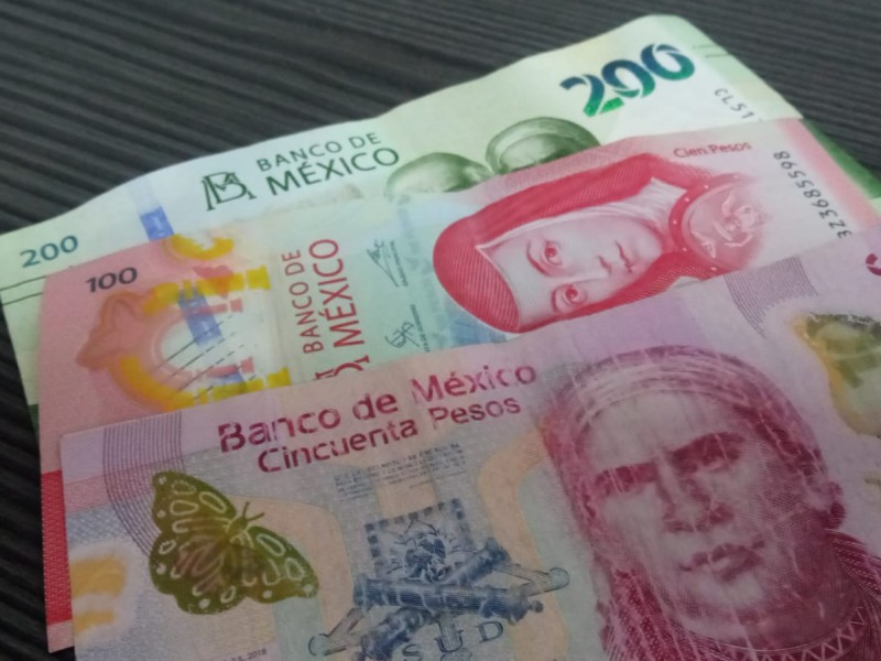 Salario mínimo insuficiente para familias mexicanas