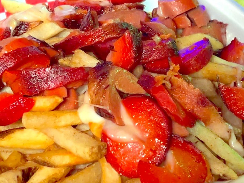 Salchipapas Embarazadas: Un gusto culposo que te llenará de felicidad