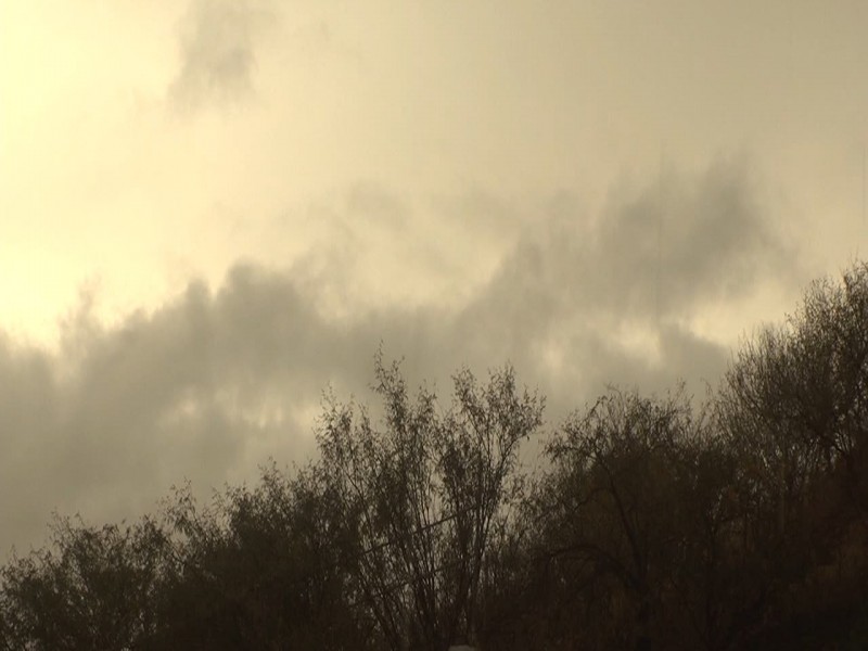 Saldo blanco durante lluvias