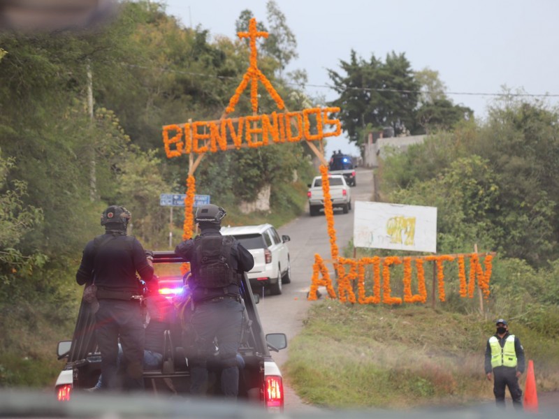 Saldo blanco durante Noche de Muertos en Michoacán