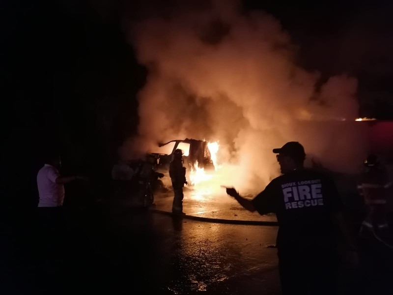 Saldo de dos fallecidos tras accidente en carretera Tepic-Mazatlán