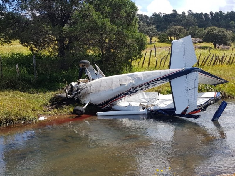 Saldo de tres fallecidos al caer avioneta