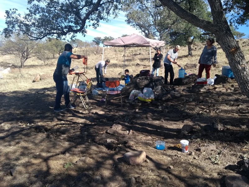 Salen nogalenses a celebrar día de la familia