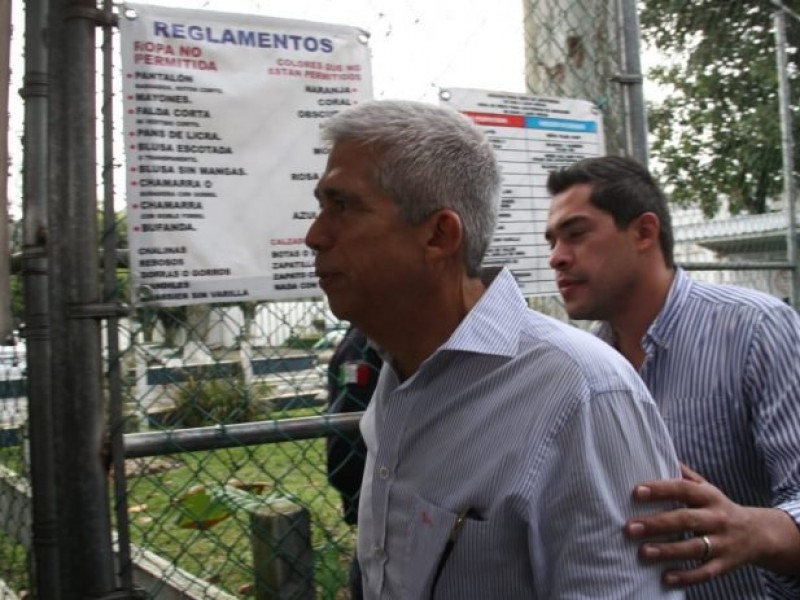Salida de exfuncionarios no los absuelve: Abogado