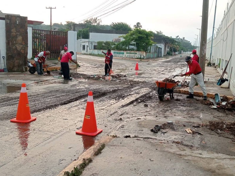 Salina Cruz activa limpieza preventiva tras lluvias y encharcamientos
