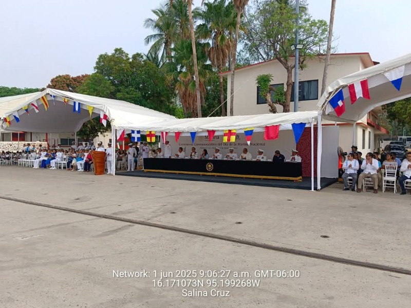 Salina Cruz conmemora Dia de la Marina, 200 años