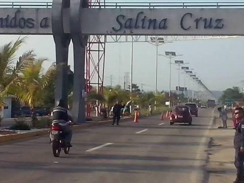 Salina Cruz regresa a semáforo rojo