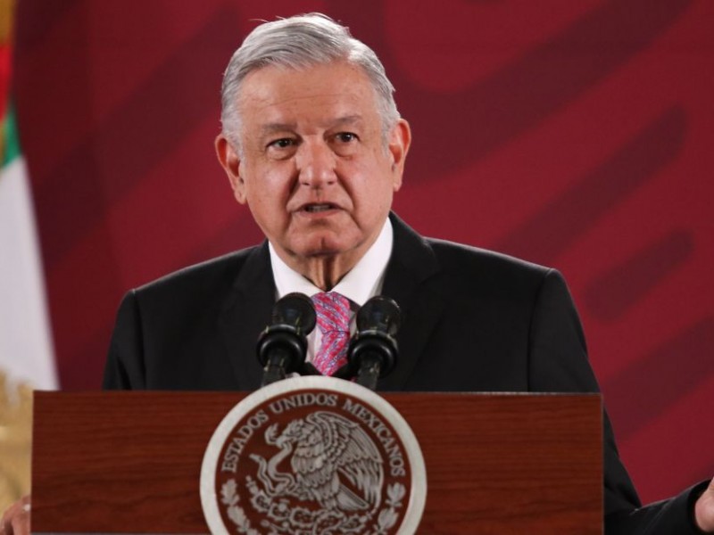 Salinas y Calderón, dieron más concesiones mineras: AMLO