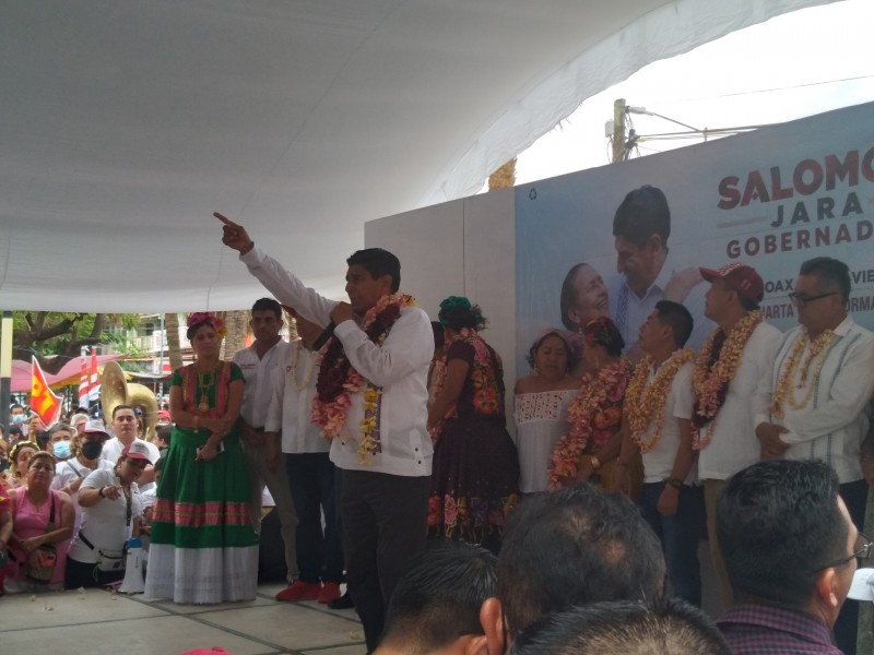 Salomón Jara promete desarrollo en Salina Cruz y Oaxaca