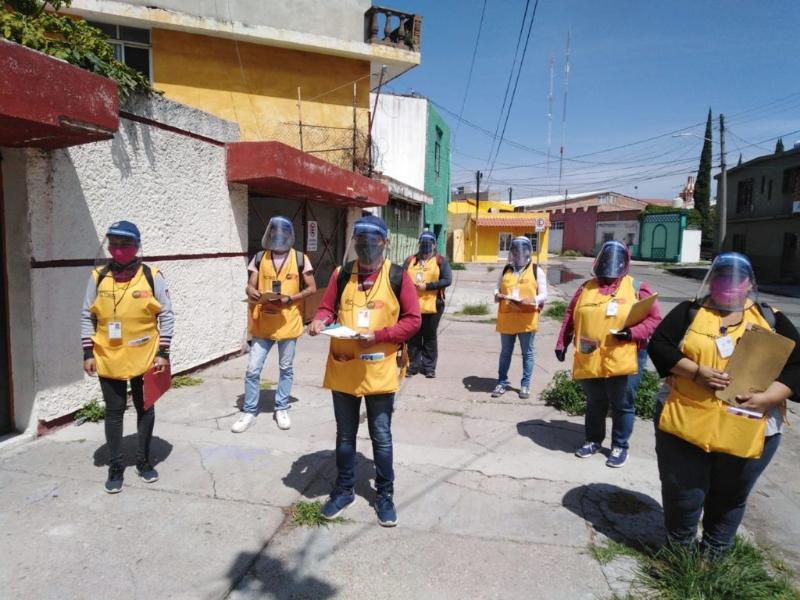 Salud alerta por falsos brigadistas; advierte riesgos al permitirles entrar a casas