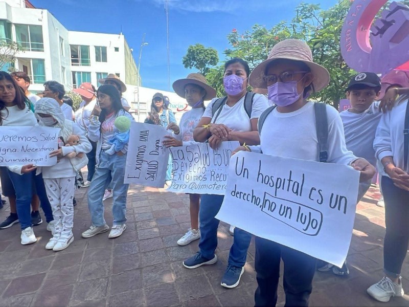 Salud en Oaxaca; entre cascarones hospitalarios vacíos, sin médicos, ni insumos