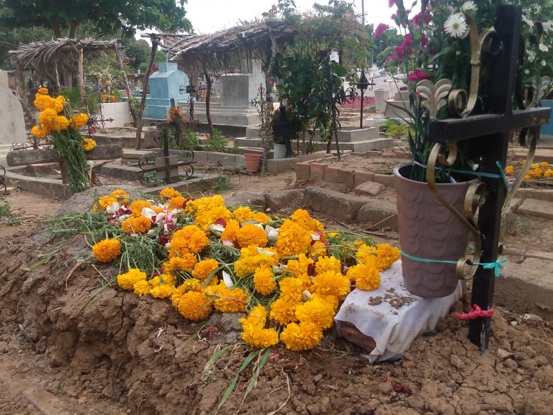 San Blas Atempa abrirá panteón municipal en Día de Muertos