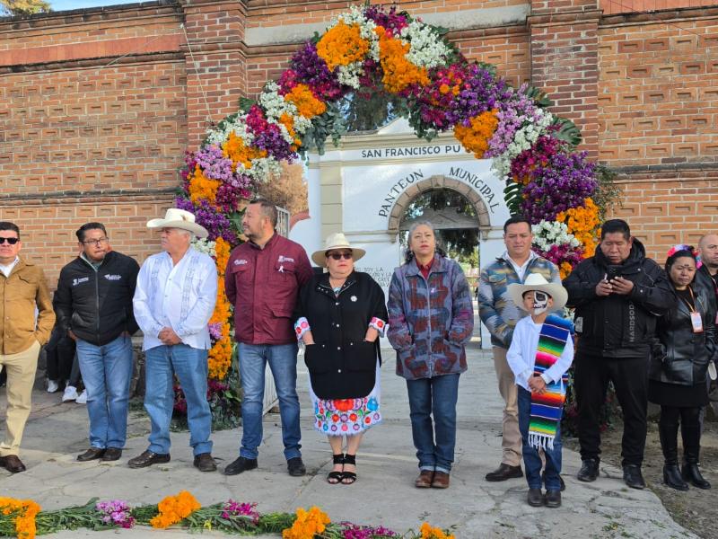 San Francisco Putla inicia el corte de flor para Día de Muertos