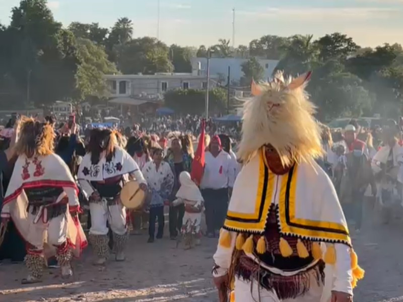 San Miguel Zapotitlán vive la fiesta del primer 