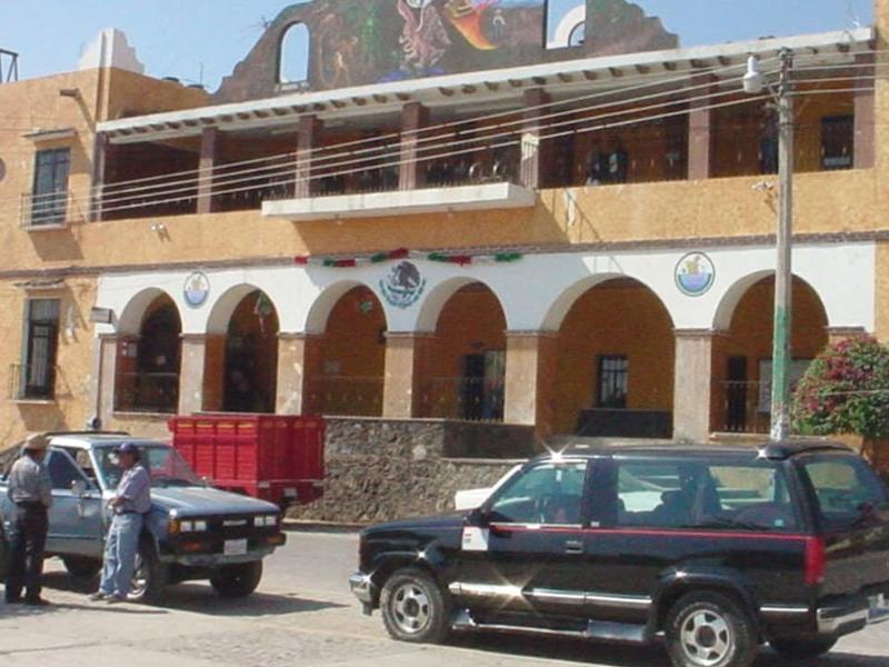 San Pedro Totolápam rechaza minera y expulsa a la CTM del territorio