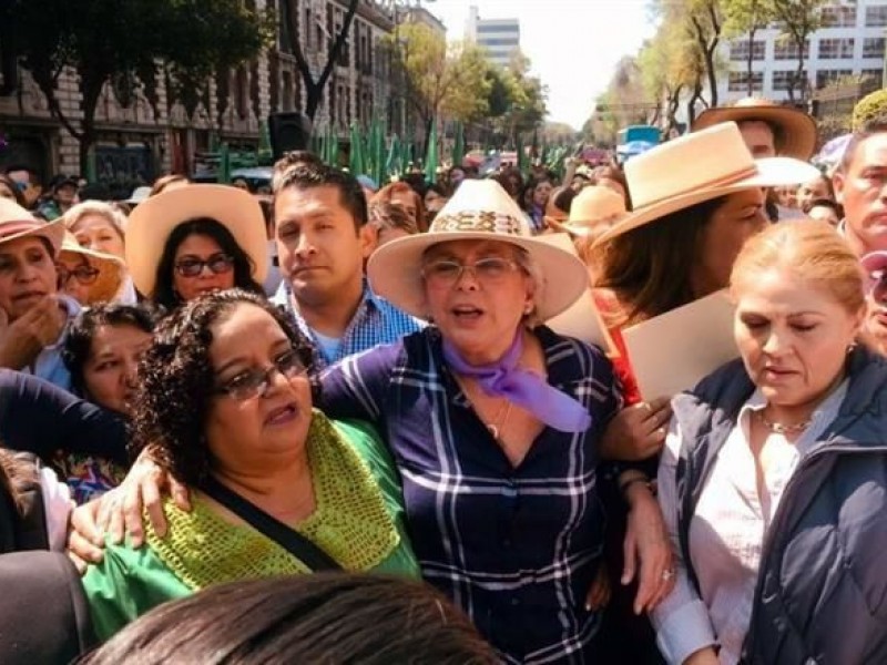 Sánchez Cordero marcha en Día de la Mujer