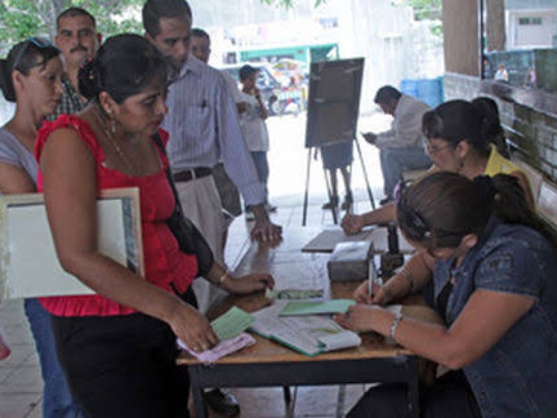 Sancionarán a escuelas que condicionen inscripción de niños